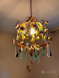 Lampadari con vetri colorati