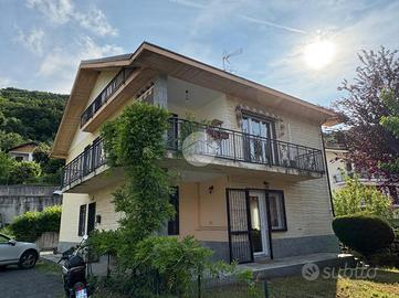 PORZIONE DI BIFAMILIARE A CAPRIE