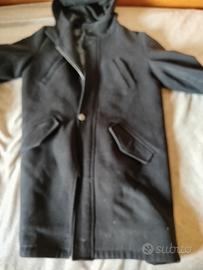 CAPPOTTO CON  CAPPUCCIO INTERNO TRAPUNTATO