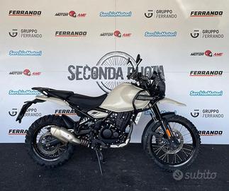Royal Enfield Himalayan 450 base con camera d...