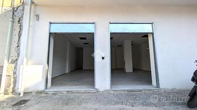 NEGOZIO A FRATTAMAGGIORE