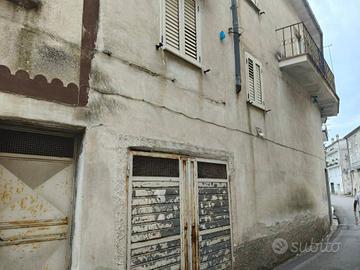 Casa indipendente di 160 m² con più di 5 locali e 