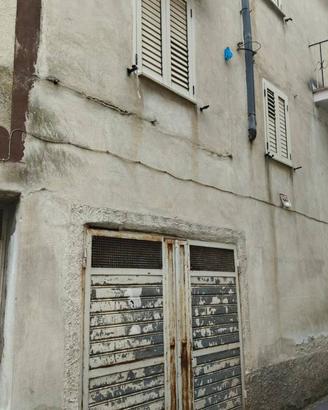 Casa indipendente di 160 m² con più di 5 locali e 
