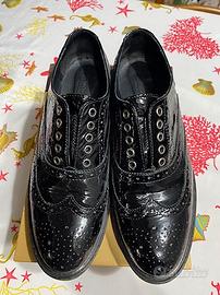 Scarpe stile inglese in pelle fatte a mano in Ital