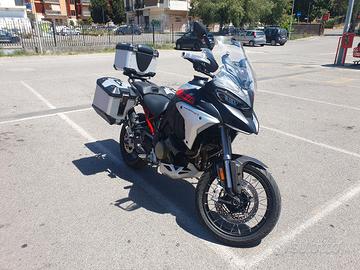 Ducati Multistrada V4 Rally Full Adventure 