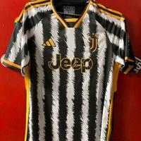 Juventus maglia taglia xxl ma vestibilita xl