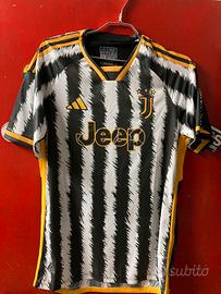 Juventus maglia taglia xxl ma vestibilita xl