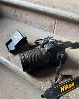 Nikon D5300 + lente 18-140mm
