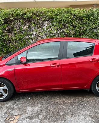 Toyota Yaris ibrida
