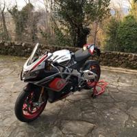 aprilia rsv4 rf 