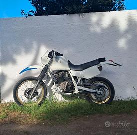 Suzuki dr 600