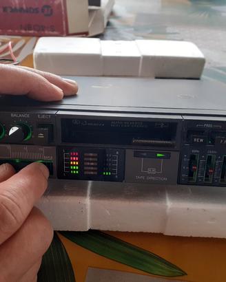Autoradio solo cassette con equalizzatore