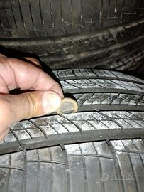 cerchi in lega con pneumatici 