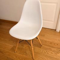 Sedia modello Eames DSW