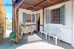 Casa indipendente tra le colline marchigiane