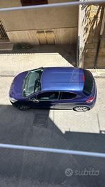 peugeot 208 del 2012