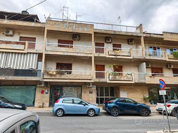 Appartamento i° piano comiso (rg)