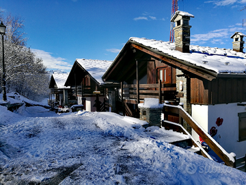 Marzo sulla neve zona Pila appartamenti in chalet