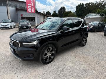 Volvo XC40 D3 AWD Geartronic Momentum