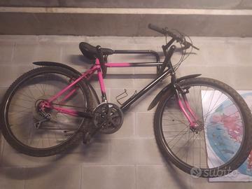 bicicletta Mountain bike 