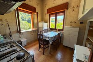 3 LOCALI A NAPOLI