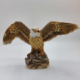 aquila scultura 