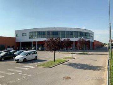 NEGOZIO VUOTO MQ.300 A VILLABARTOLOMEA (VR