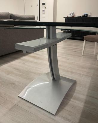 Tavolo rotondo in vetro di design contemporaneo