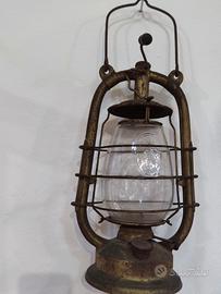 lampada da tempesta a petrolio