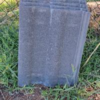Tegole grige in cemento