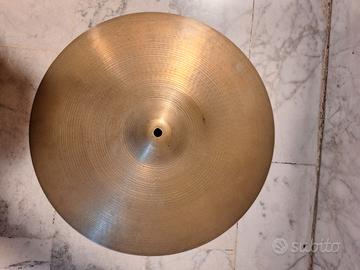 Piatto crash Avedis Zildjian da 16" LESIONATO