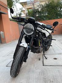 Husqvarna Vitpilen 401