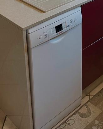 Lavastovigle slim Bosh 45cm