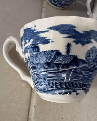 Set 15 Tazzine in porcellana made in England