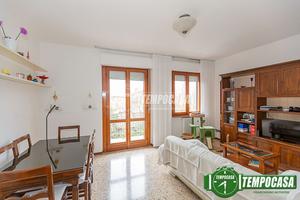 3 LOCALI CON CANTINA E BOX