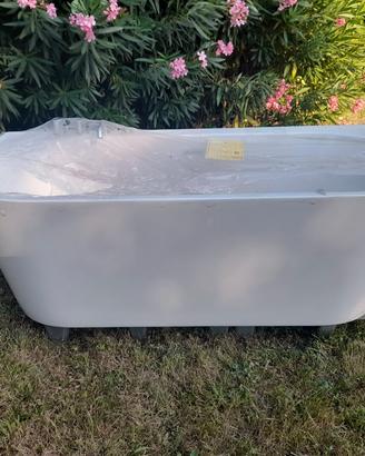 vasca da bagno nuova
