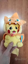 pickachiu travestito da charizard 