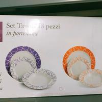 Servizio piatti in porcellana 