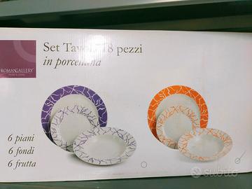 Servizio piatti in porcellana 
