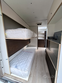 Carrello Cresci porta moto camperizato