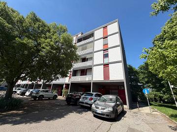 Appartamento di 137 m² con 5 locali e box auto a M