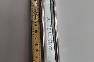 Scalpello in acciaio Beta art.35 mm250