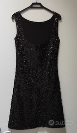Abito nero paillettes