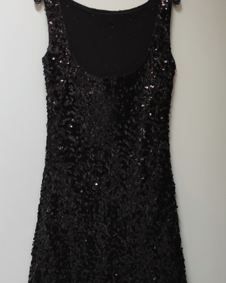 Abito nero paillettes