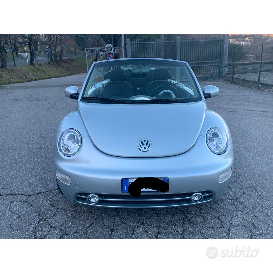 VOLKSWAGEN New Beetle