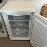 Freezer a cassetti