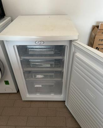 Freezer a cassetti