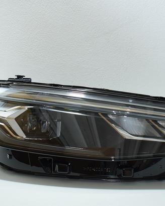 Faro destro VW Passat (B9) 2.0 TFSI