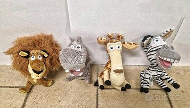 Set completo peluche “Madagascar”