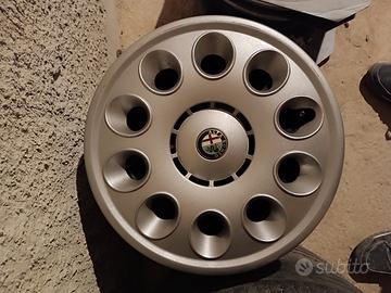 cerchi da 15 con borchie per Alfa Romeo 147